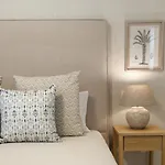Marina Banus 4 7 L Marbella