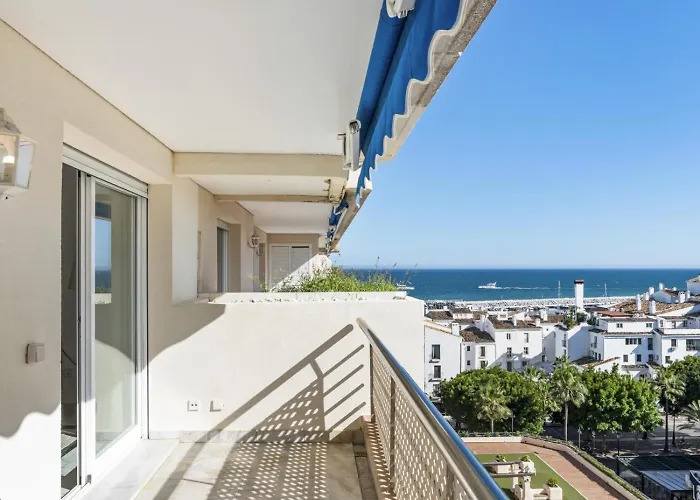 Marina Banus 4 7 L * Marbella