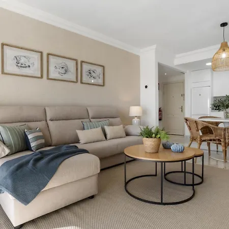 Marina Banus 4 7 L * マルベーリャ